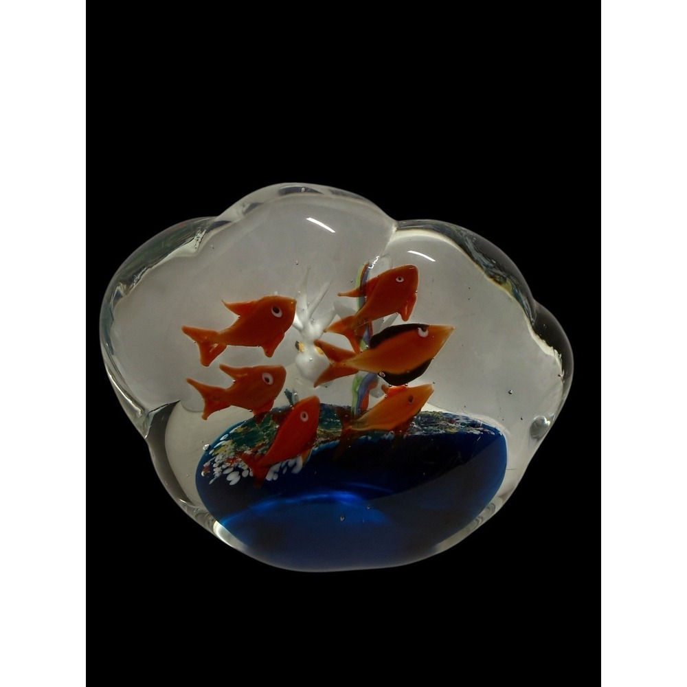 Aquarium Paperweight Figurine Art Glass 5" X 4"